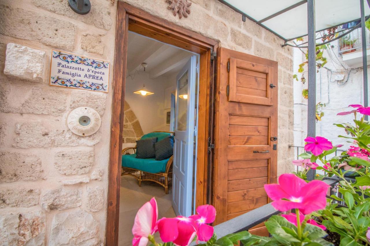 Td Casa Reina In The Historic Center With Terrace Apartment Polignano a Mare Luaran gambar