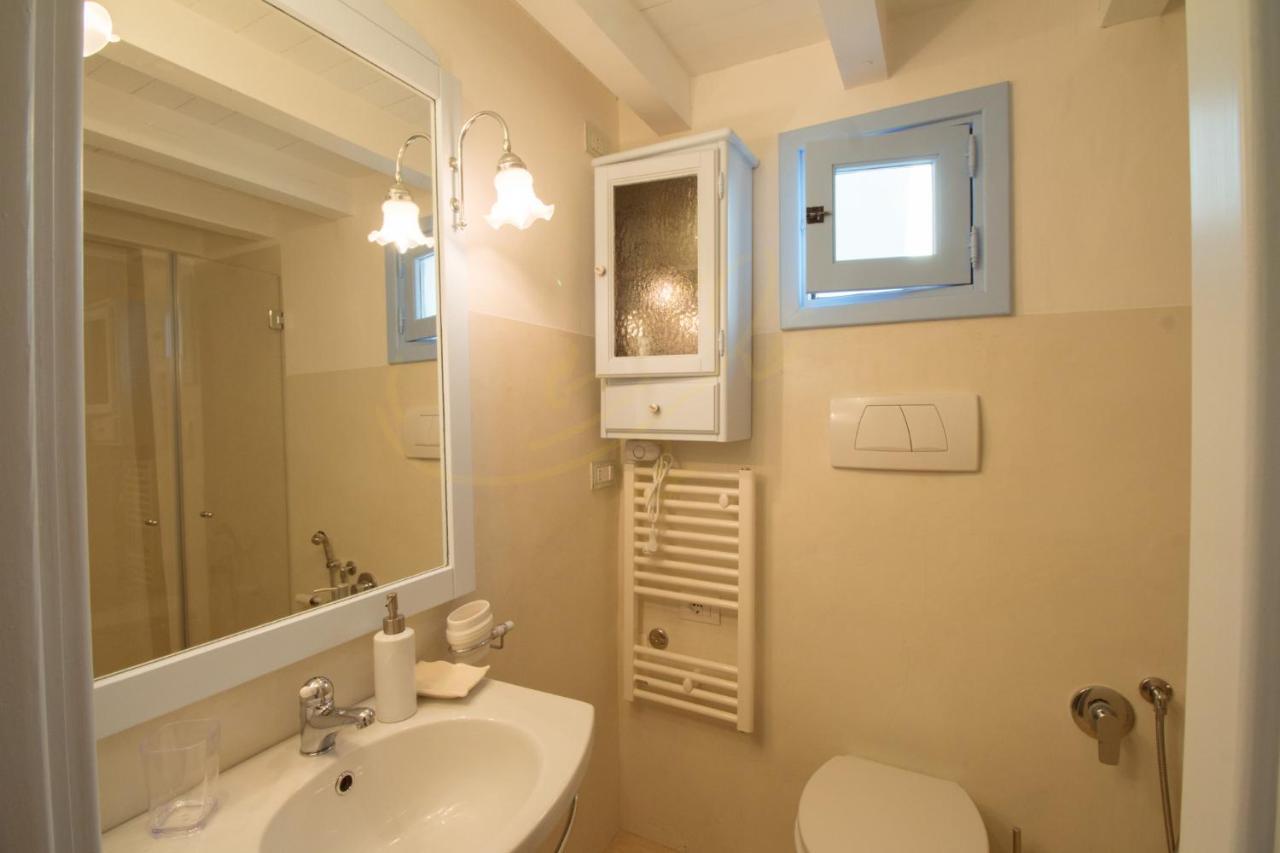 Td Casa Reina In The Historic Center With Terrace Apartment Polignano a Mare Luaran gambar