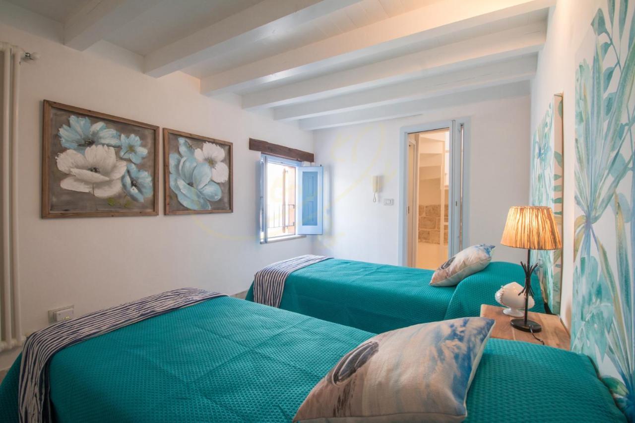 Td Casa Reina In The Historic Center With Terrace Apartment Polignano a Mare Luaran gambar